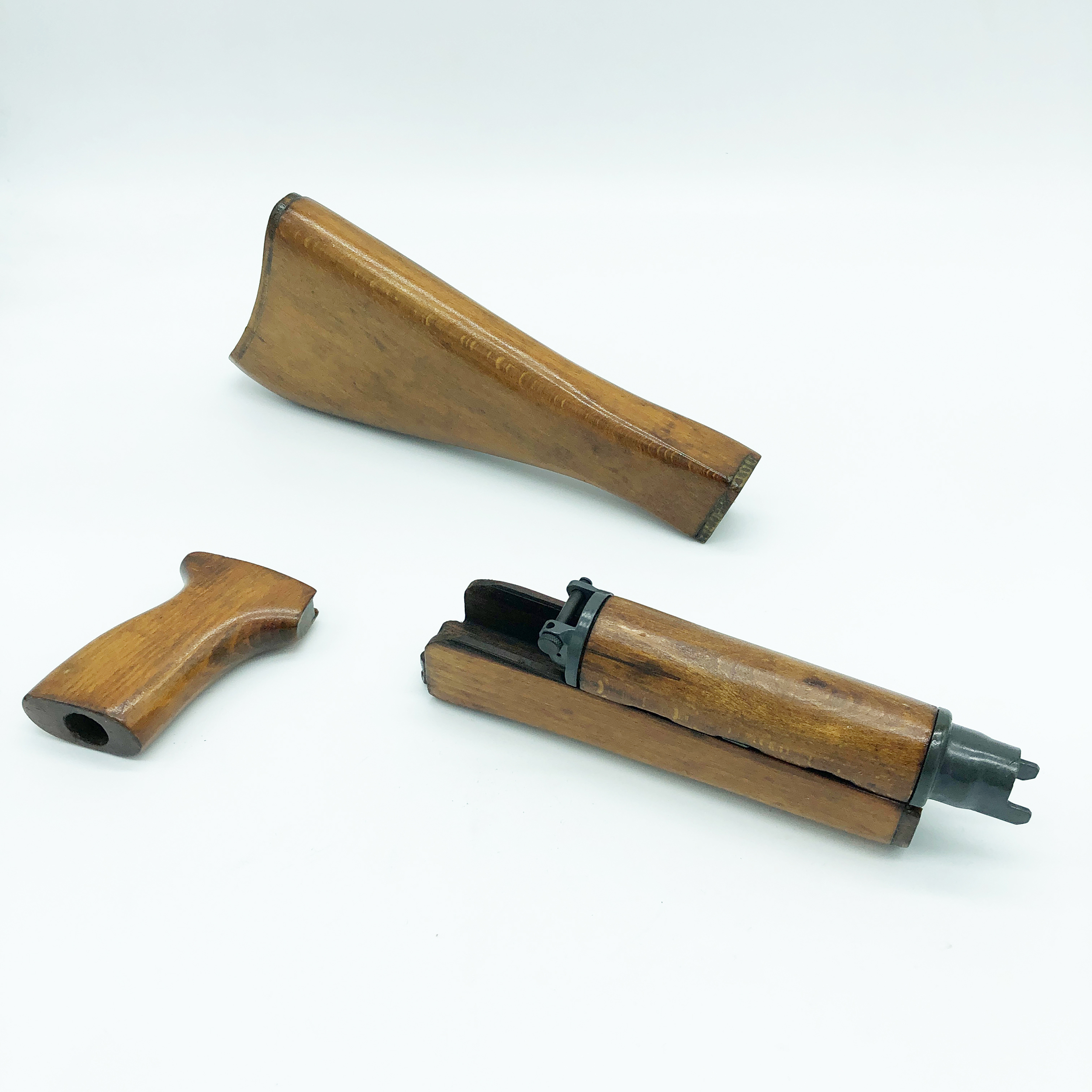 VZ58 Beech Wood furniture kit (unissued) VZ58 USA